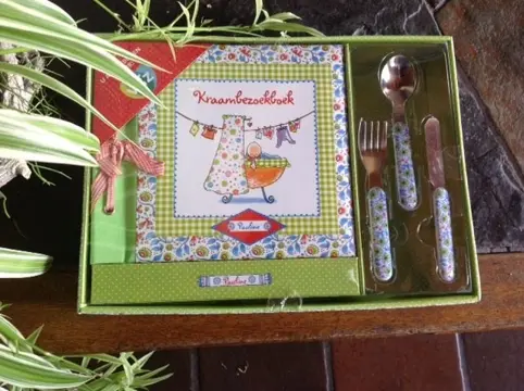 PAULINE kraambezoek boek inclusief bestek