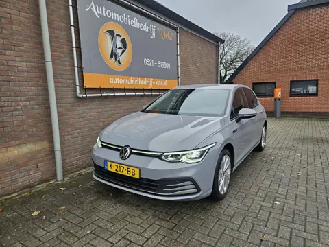 Volkswagen Golf 1.5 eTSI Style (bj 2020, automaat)