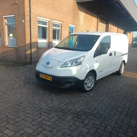 NISSAN E-NV200 Business