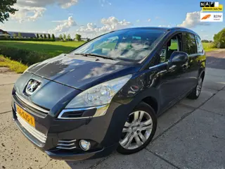 Peugeot 5008 1.6 THP GT 5p./ panoramadak/ navi/ bj 2011 ( euro 5)