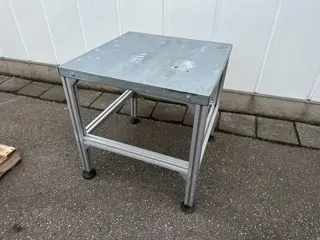 Werktafel 70 x 70 cm