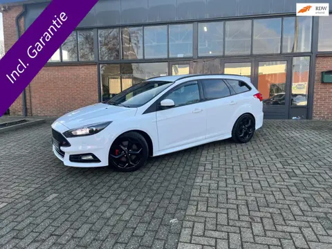 Ford Focus Wagon 2.0 ST Cruise control, Xenon, Sync, Lane assist