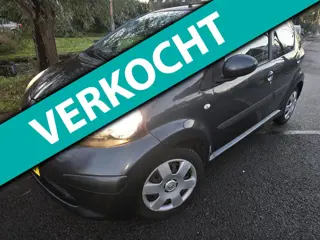 Toyota Aygo 1.0-12V Comfort Automaat/5drs/APK 04-'26
