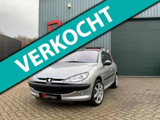 Peugeot 206 1.4 Absolute nieuwstaat!