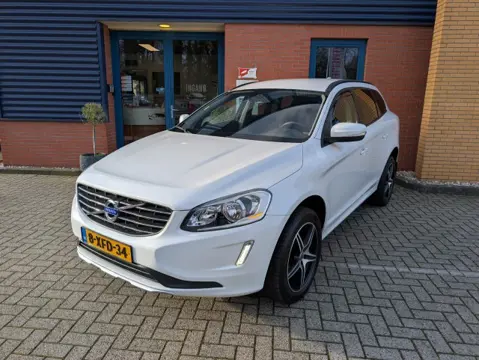 VOLVO XC60 2.0 T5 FWD SUMMUM, Automaat, Trekhaak, Airco, PDC
