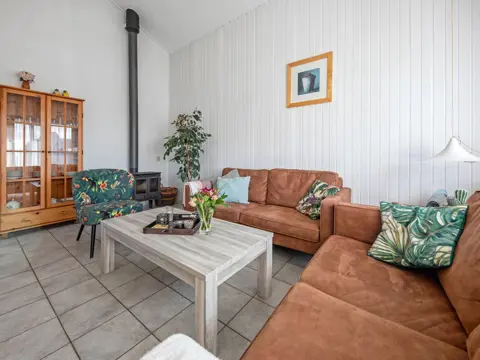 Comfortabel appartement met open haard en balkon op het zuiden