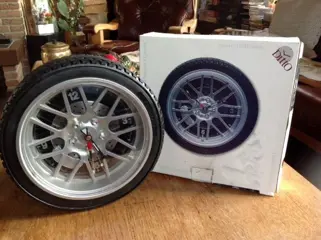 Ditto Clocks - band wandklok - NIEUW