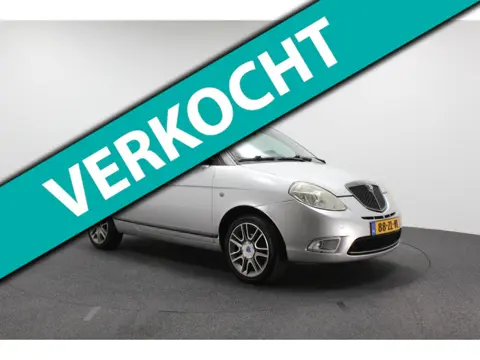 Lancia Ypsilon 1.4-16V Sport Momo Design | Airco | Sportvelgen | Nette auto