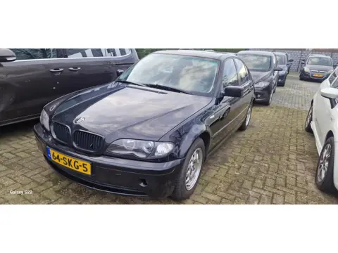 BMW 3-serie 318i MOTORSCHADE !!!!!!!!!!!!