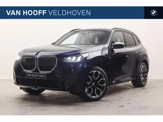 BMW X3 30e xDrive M Sport Automaat / Panoramadak / Trekhaak / Sportstoelen / Adaptieve LED / Parking