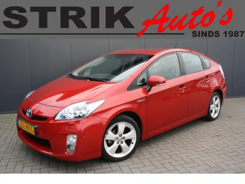 Toyota Prius 1.8 Dynamic - NAVIGATIE - CAMERA - PDC