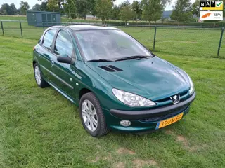 Peugeot 206 1.6-16V Roland Garros PANORAMADAK