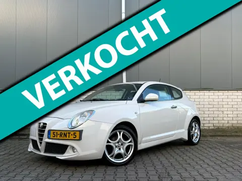 Alfa Romeo MiTo 1.3 JTDm ECO Essential-Leer-Xenon-Bose-Clima-Navi-Stoelverwarming-Cruise