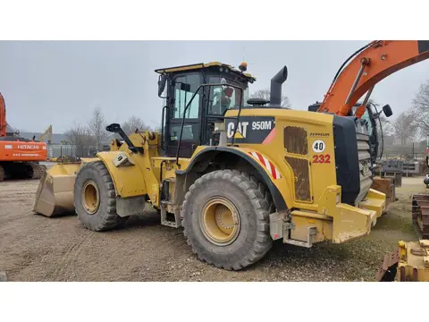 Caterpillar 950M / coming in (bj 2019)
