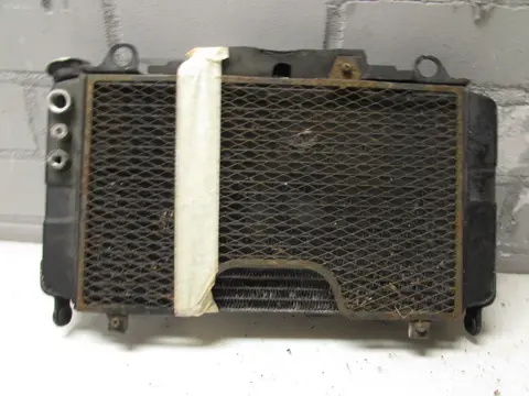 RADIATEUR Yamaha FZR 1000 1989 - 1990
