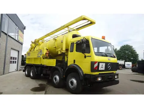 Mercedes-Benz 3235 8x4 (bj 1992)