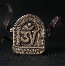 Boeddha in Lotusbloem, zilverkleurige ketting