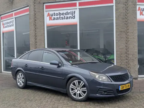 Opel Vectra GTS 2.8 V6 Executive - Automaat - Pdc - Stoelverwarming - Head-Up