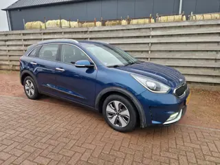 Kia Niro 1.6 GDi Hybrid DynamicLine Navigatie