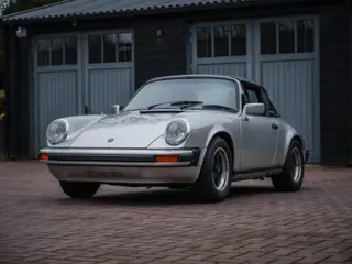 PORSCHE 911 3.0SC Targa
