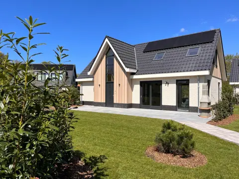 Heerlijk landhuis midden in het groen net buiten De Koog