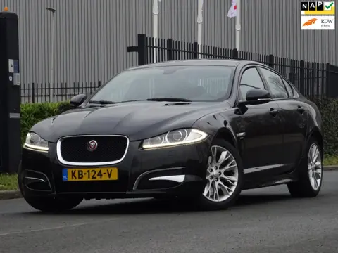 Jaguar XF 2.0d Pure AUTOMAAT NAP/LEER/NAVI/CAMERA/MEMORY/PDC