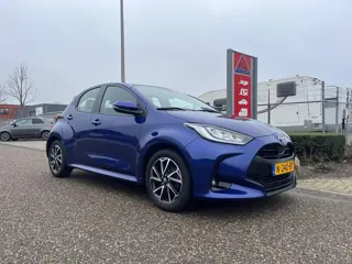 Toyota Yaris 1.5 VVT-i Business Plus | Adap. Cruise Control | 125PK | NAVI | Carplay | Achteruitrijc