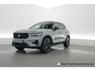 Volvo XC40 2.0 B3 Black Edition | Pano | Keyless | H&K | 360Cam| Stoel- Stuurverw. | CarPlay | Pilot
