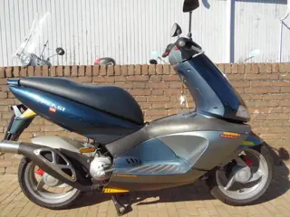 Aprilia Bromscooter Area 51 LC