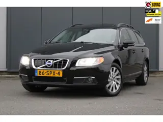 Volvo V70 1.6 T4 Limited Edition, Automaat, Leder, Trekhaak, Blis, Adaptive Cruise, Stoelverwarming,