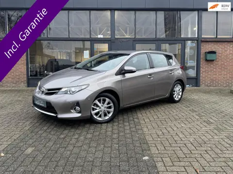 Toyota Auris 1.6 Dynamic, Airco, Navi