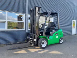 Hangcha CPD35 3500KG  4,8M Triplex Mast Li-Ion.