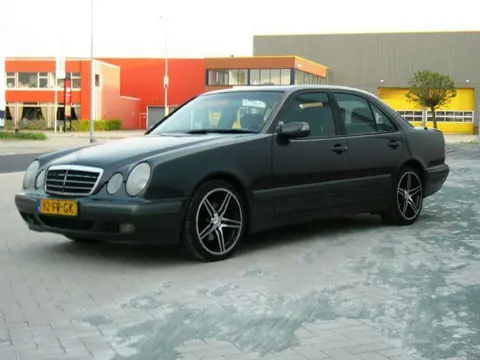 Mercedes-Benz E-klasse E 320 CDI Classic