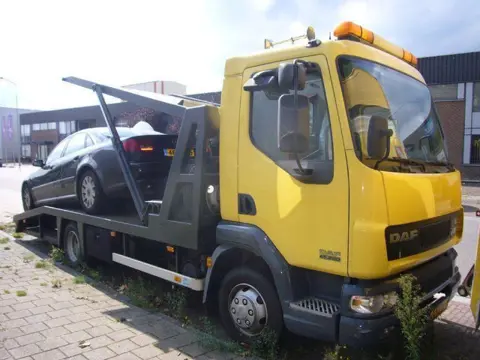 Daf FA-LF 45 oprijwagen voor 2 auto`s