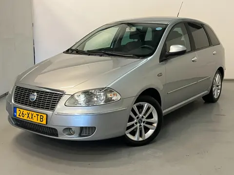 Fiat Croma 2.2-16V Emotion / Aut / Clima / NL-auto / Trekhaak