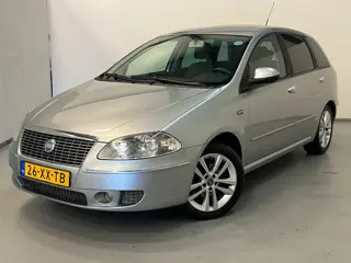 Fiat Croma 2.2-16V Emotion / Aut / Clima / NL-auto / Trekhaak