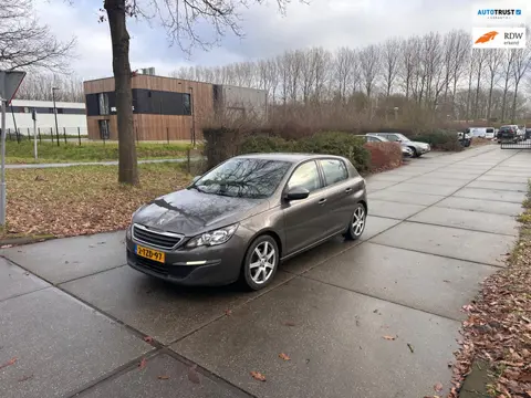 Peugeot 308 1.6 BlueHDi Blue Lease Clima.Navi