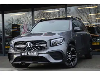Mercedes-Benz GLB 200 AMG Led Panorama Widescreen Sfeer Camera Night CarPlay Pdc