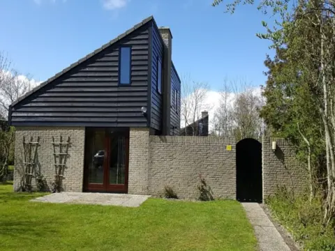 Heerlijk vakantiehuis op veelzijdig vakantiepark bij De Cocksdorp