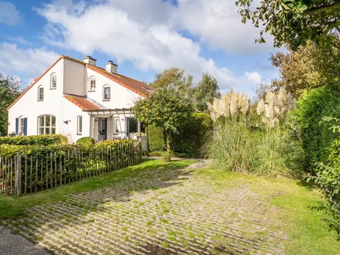 Een compleet ingericht vakantiehuis op een fijn park