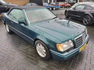 Mercedes-Benz E-klasse Cabriolet 220 autom bj94 220 cabriolet autom dit is een uitdaging en veel wer