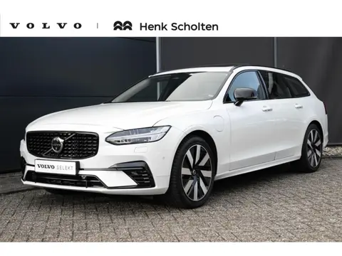 Volvo V90 T6 Automaat AWD Ultra Dark | Verwarmde Voorstoelen en Stuurwiel | Standkachel | Panoramisc
