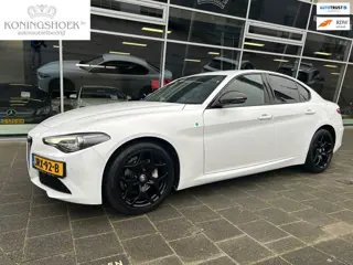 Alfa Romeo GIULIA 2.0T Super