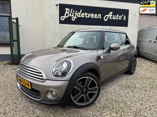 Mini One Mini 1.6 One Org. NL | Airco | Leer | Xenon | LM | All Season | Zeer Goed Onderhouden