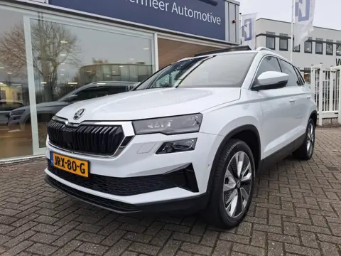 Skoda KAROQ 1.5 TSI ACT Business Edition Plus / panoramadak / navigatie / 360 camera / virtual cockp