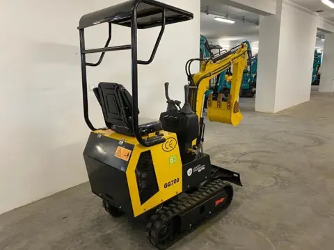 GG 700 Minigraafmachine