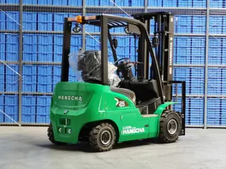 Hangcha CPD25 2500KG  4,8M Triplex Mast Li-Ion.