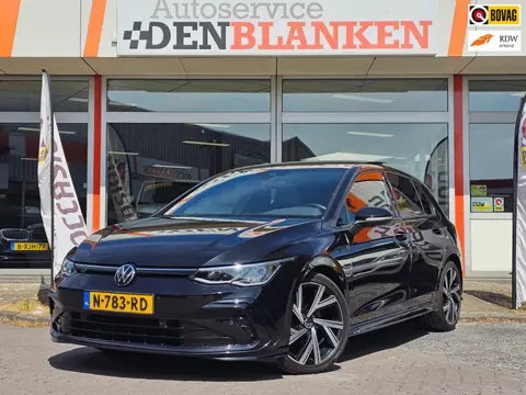 Volkswagen Golf 1.5 eTSI R-Line BJ.2021 / Panodak / Navi / Full Led / Virt.Dashb. / 18"Lmv / Trekhaa