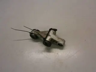 Suzuki DR650RS Schokbreker scharnier