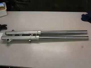 Suzuki DR650RS Voorvork poten